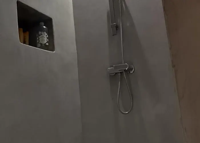 Le Logis Du Barry Montpeyroux (Herault)